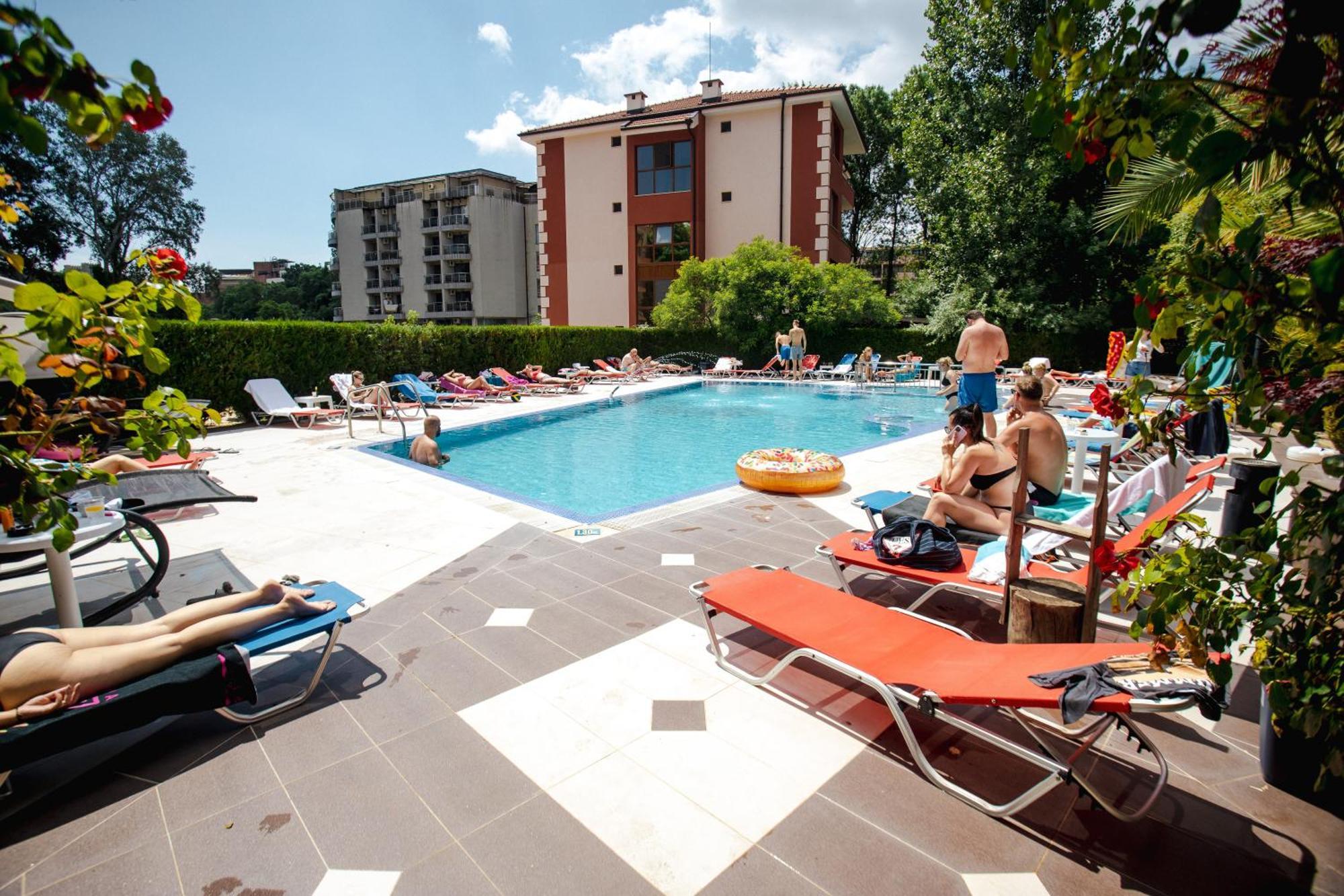 Biato Apartments Słoneczny Brzeg Zewnętrze zdjęcie